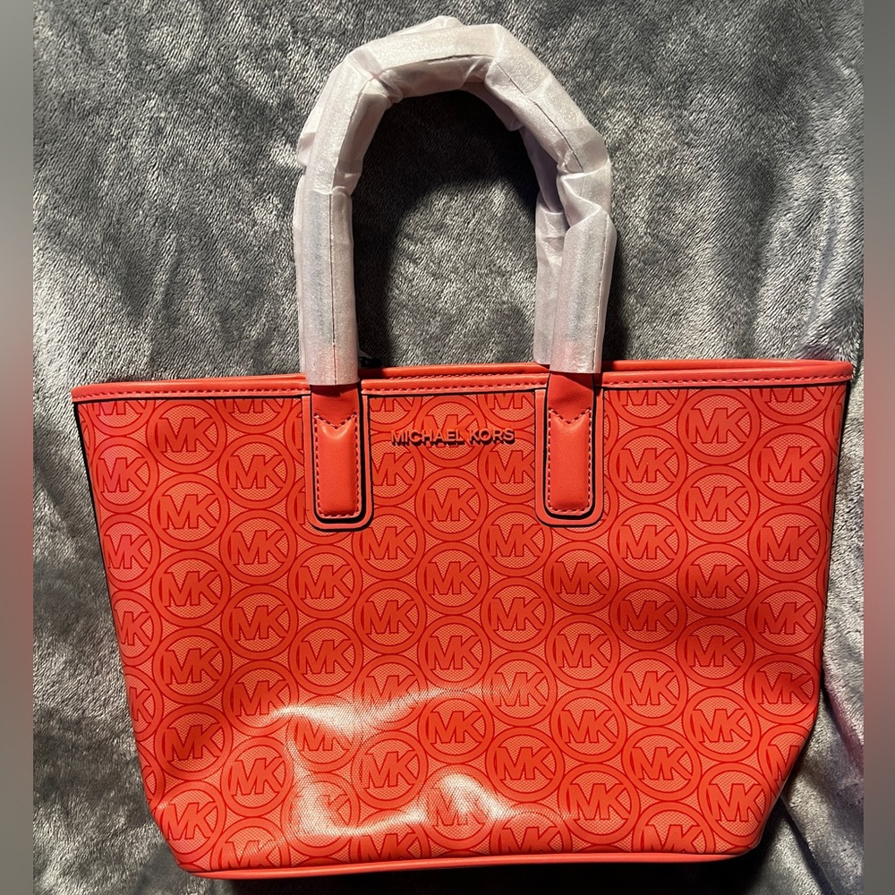 Michael Kors- THE JODIE